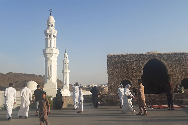 Masjid Khandaq